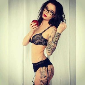 sexy teen tattoo girl